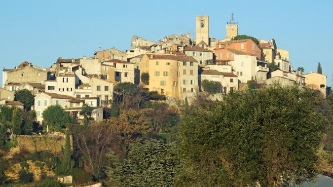 vue de biot village